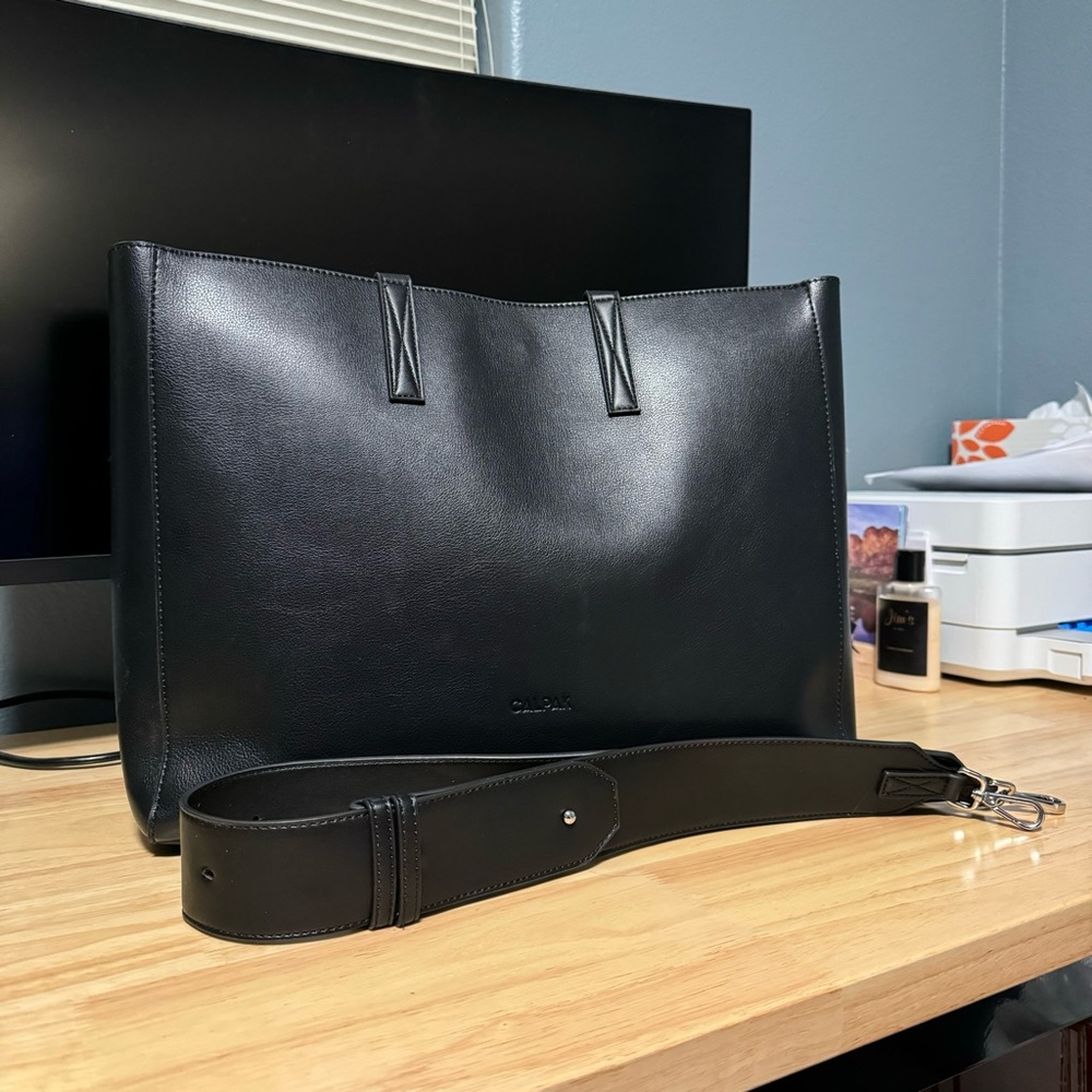 CALPAK Haven Bag
